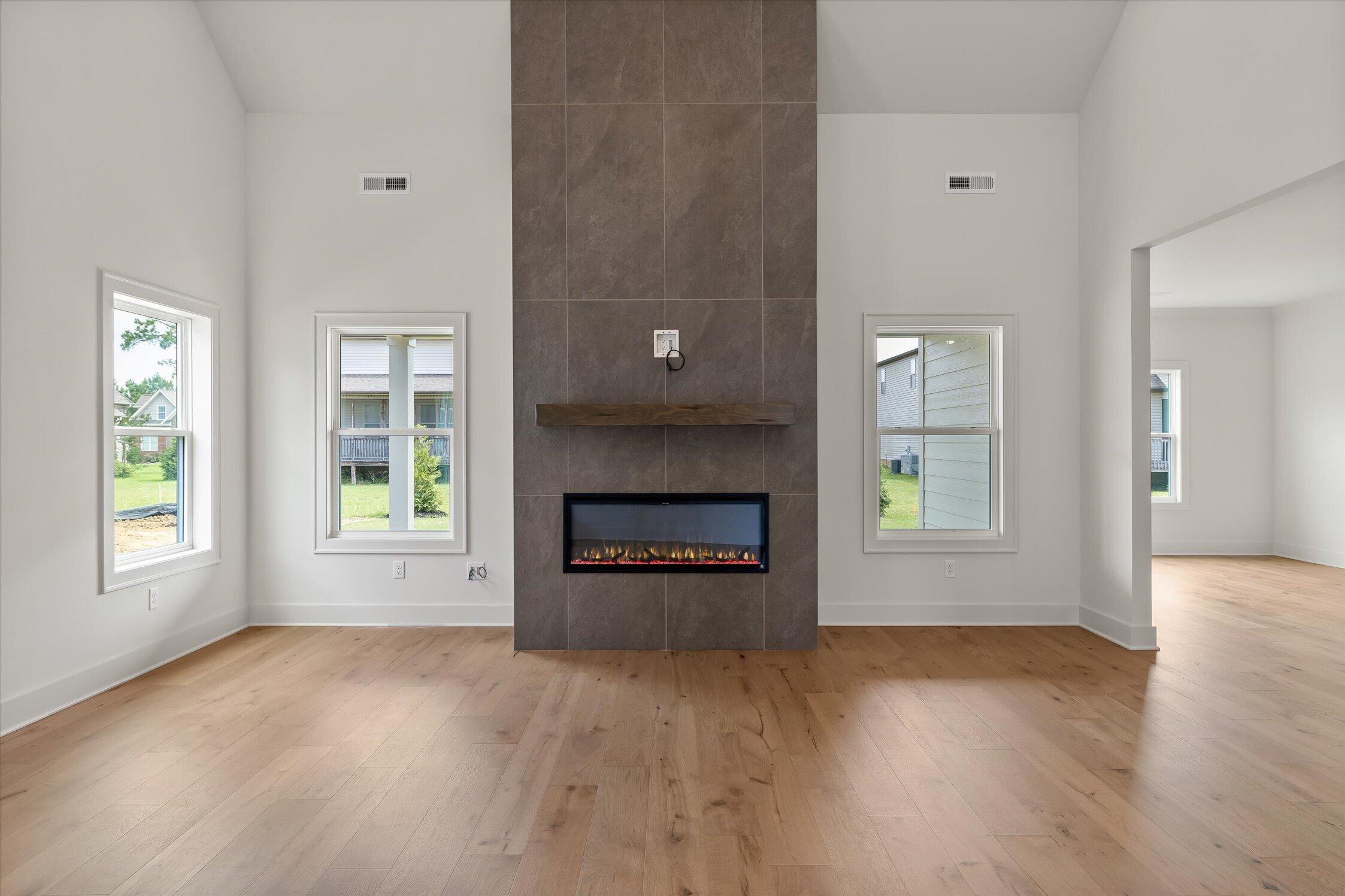 7843 Vervena Drive, 6