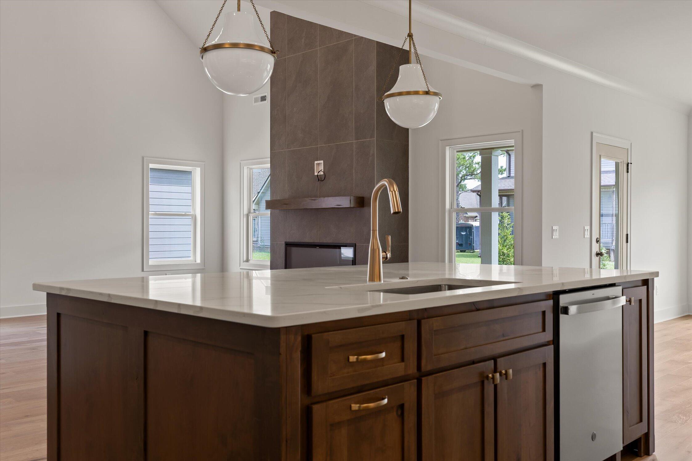 7843 Vervena Drive, 6