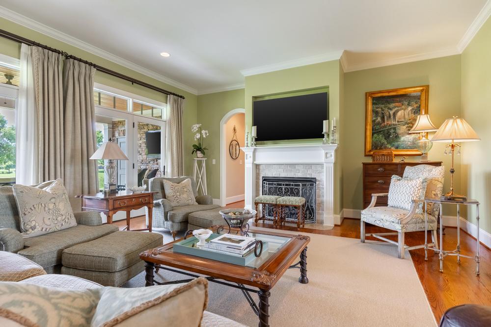 218 Scrapeshin Trail