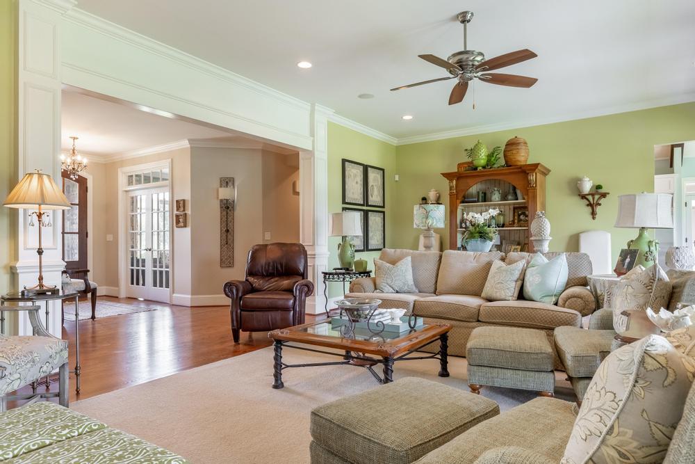 218 Scrapeshin Trail