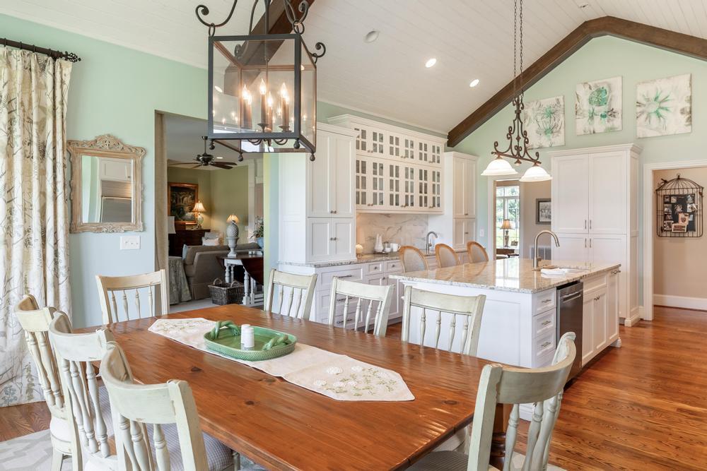 218 Scrapeshin Trail