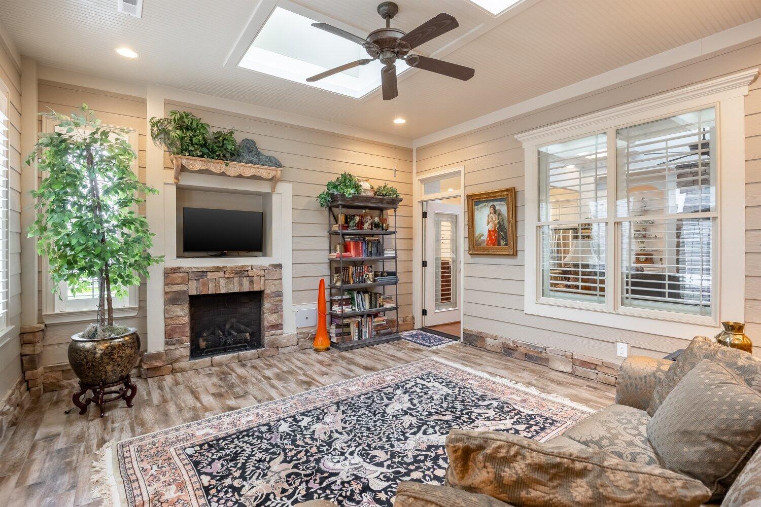 9141 Leyland Drive