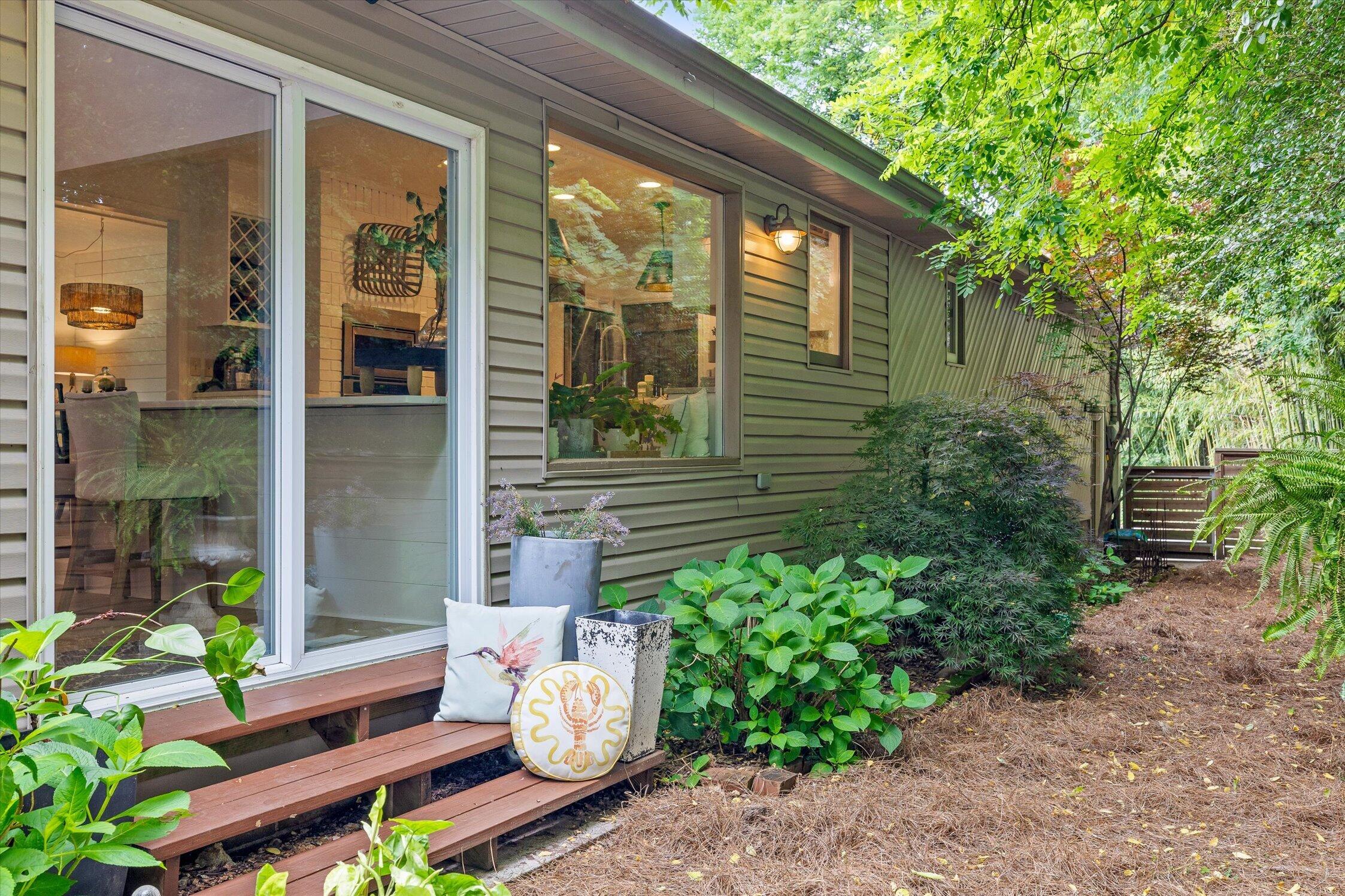 1609 Rock Bluff Road