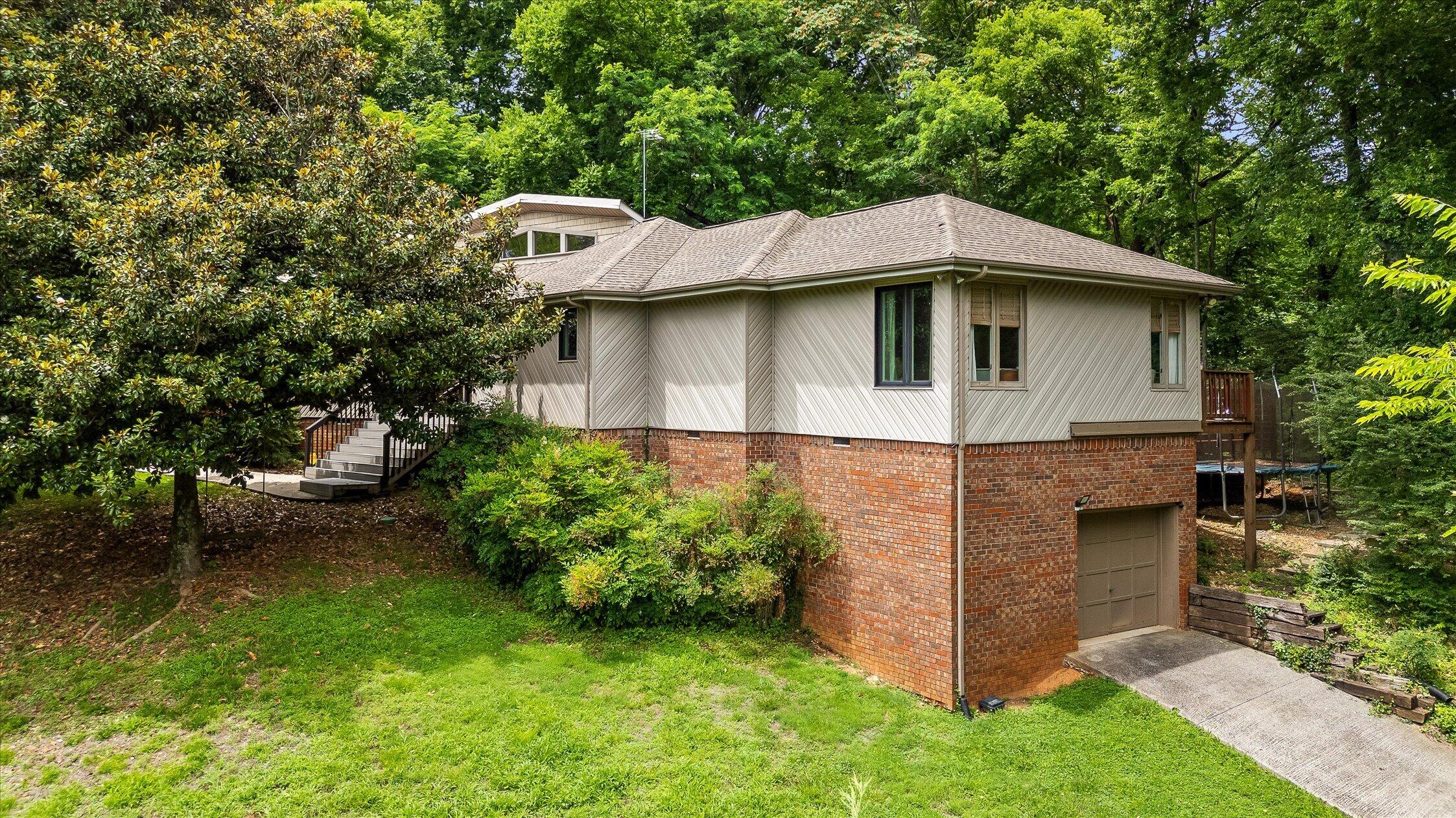1609 Rock Bluff Road