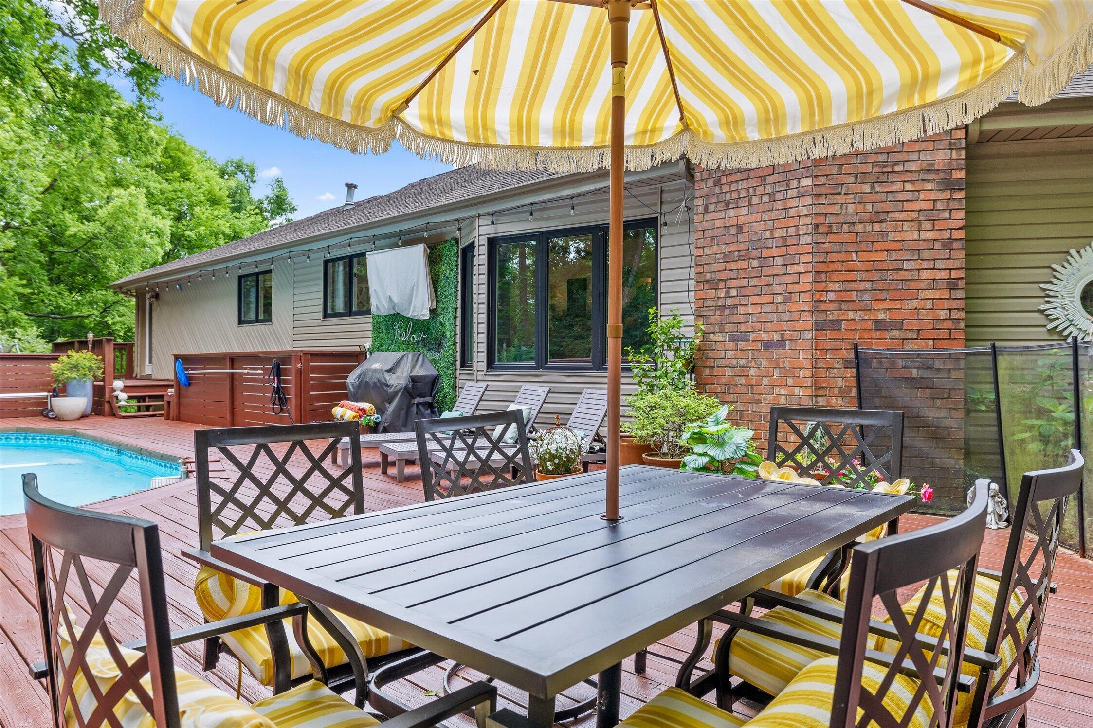 1609 Rock Bluff Road
