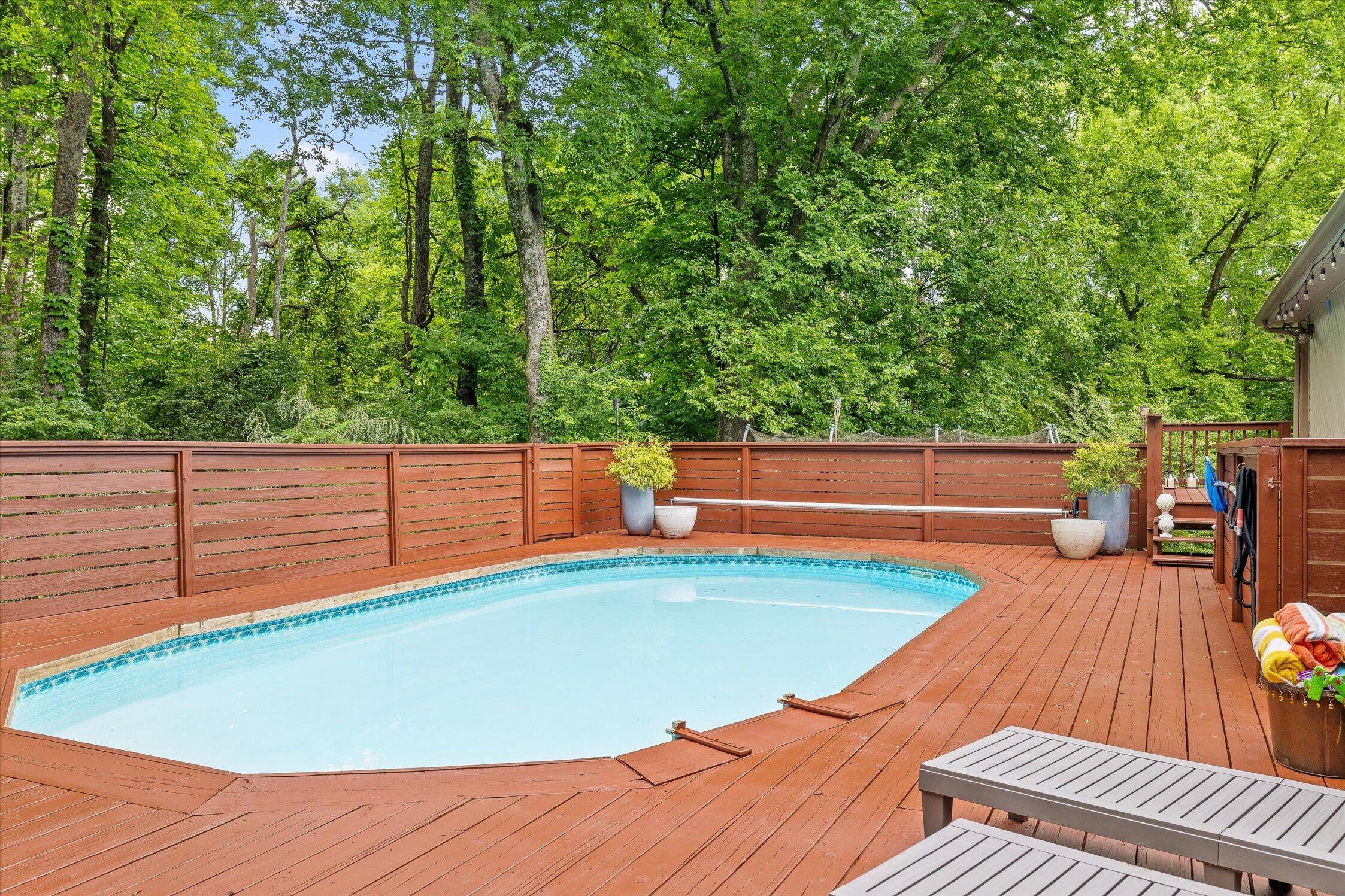 1609 Rock Bluff Road