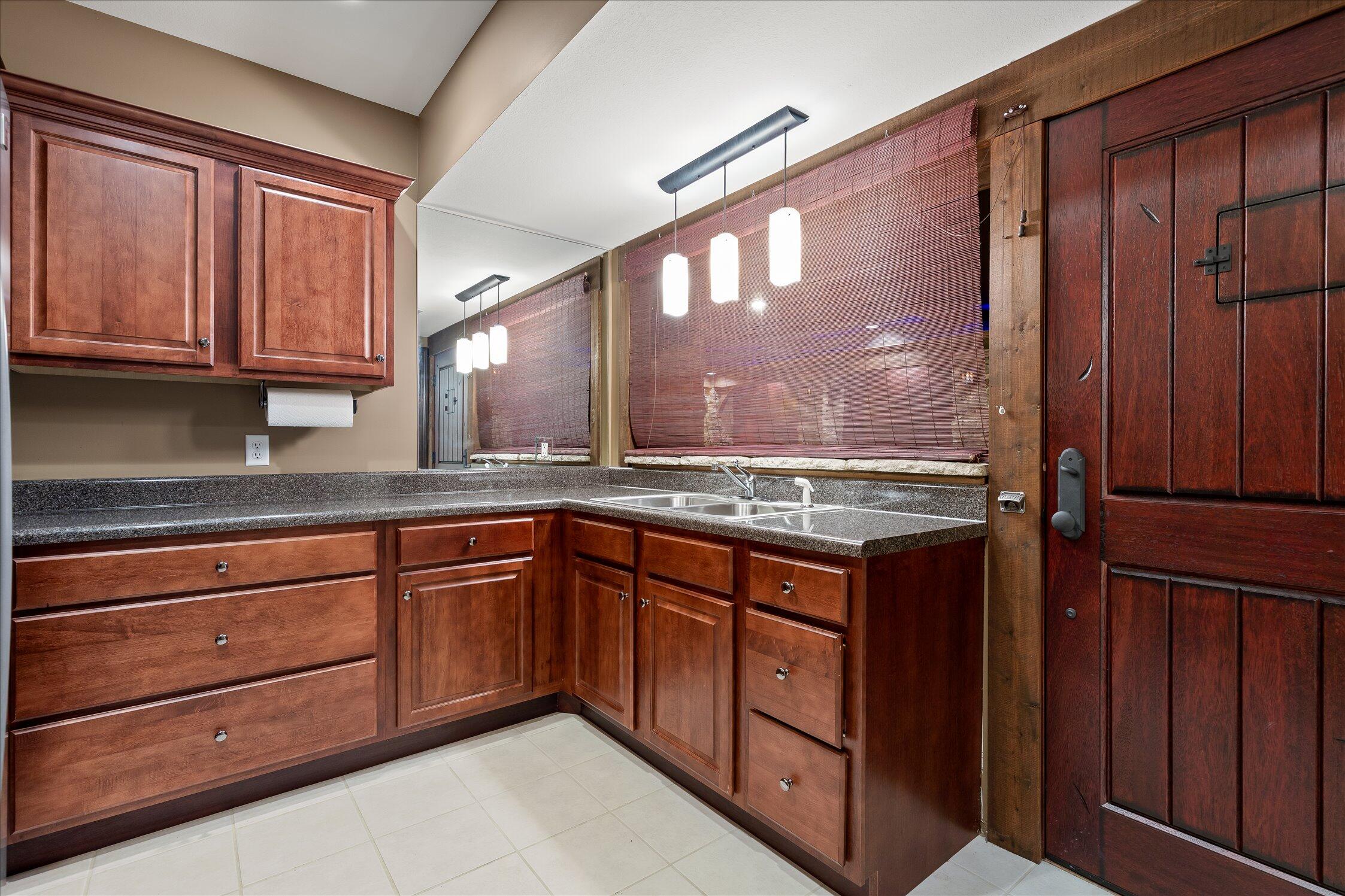 7015 Tenderfoot Trail