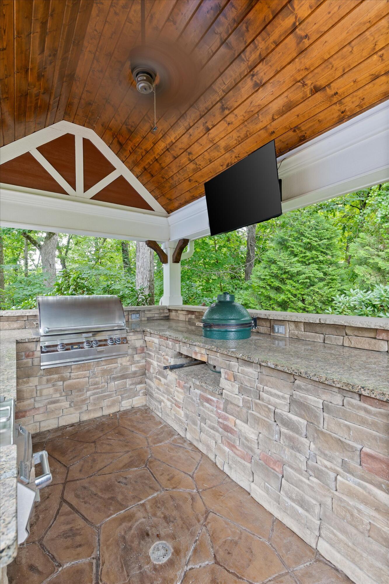 7015 Tenderfoot Trail