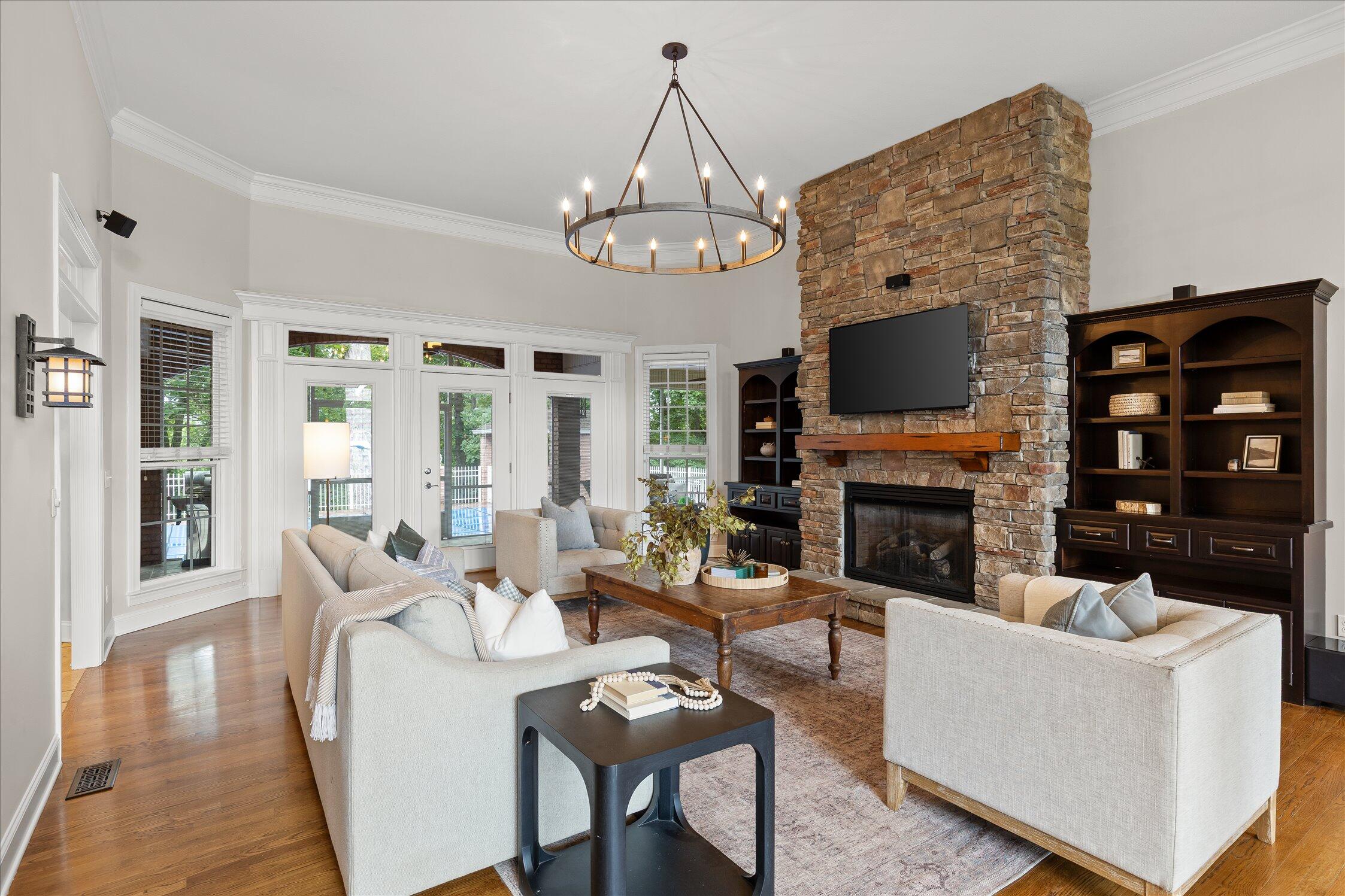 7015 Tenderfoot Trail