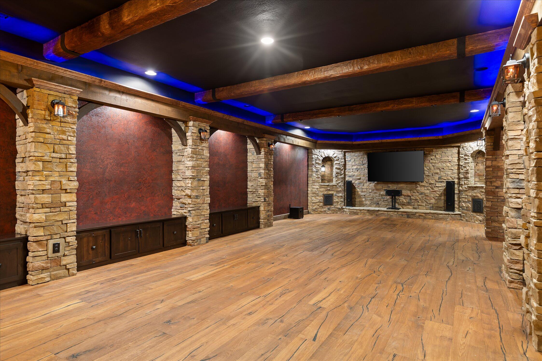 7015 Tenderfoot Trail