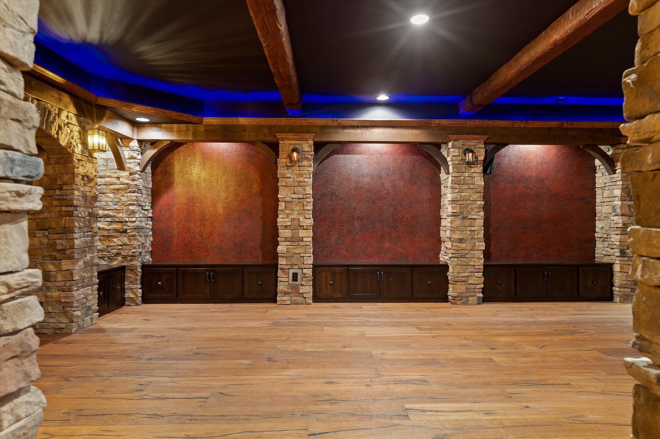 7015 Tenderfoot Trail