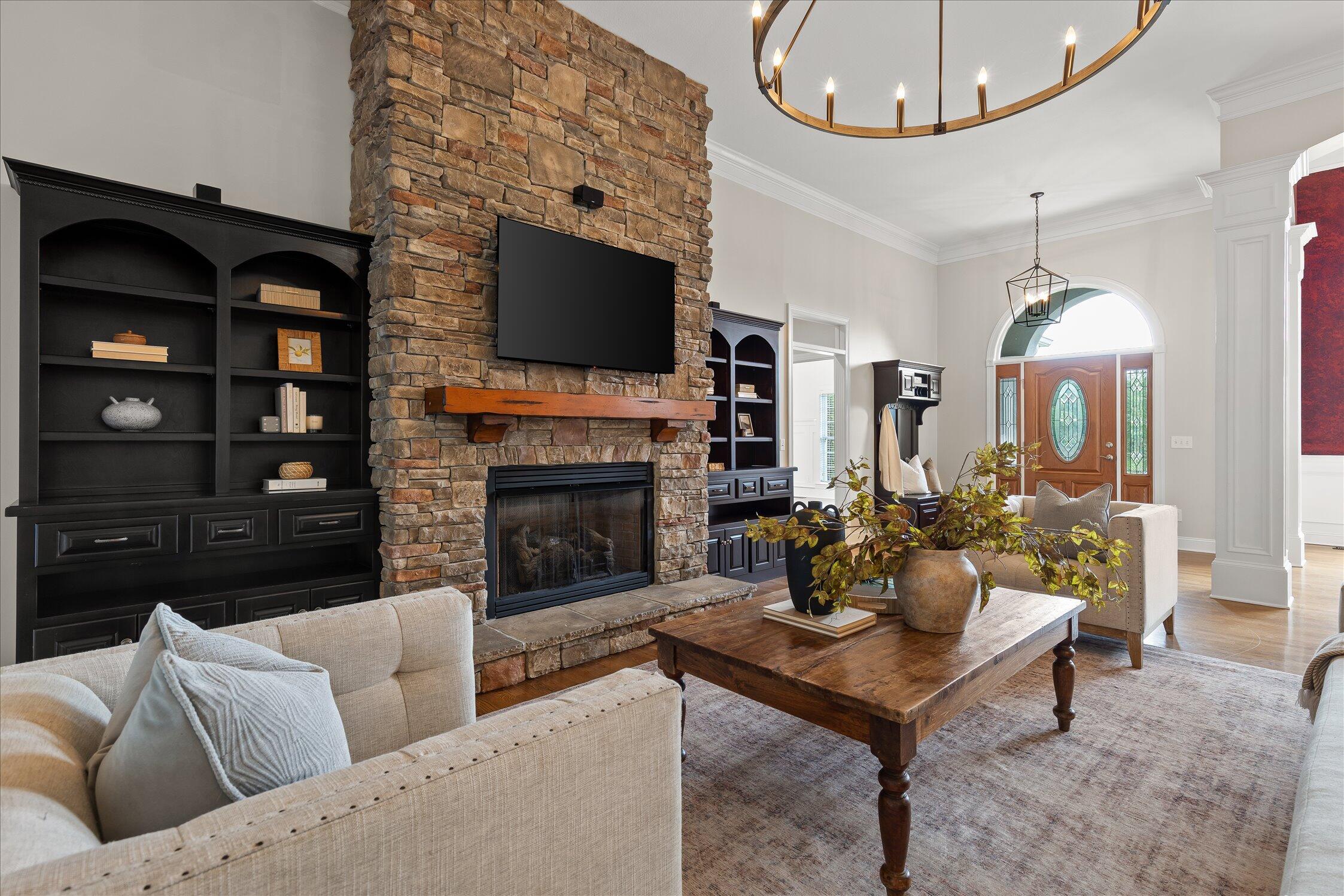 7015 Tenderfoot Trail
