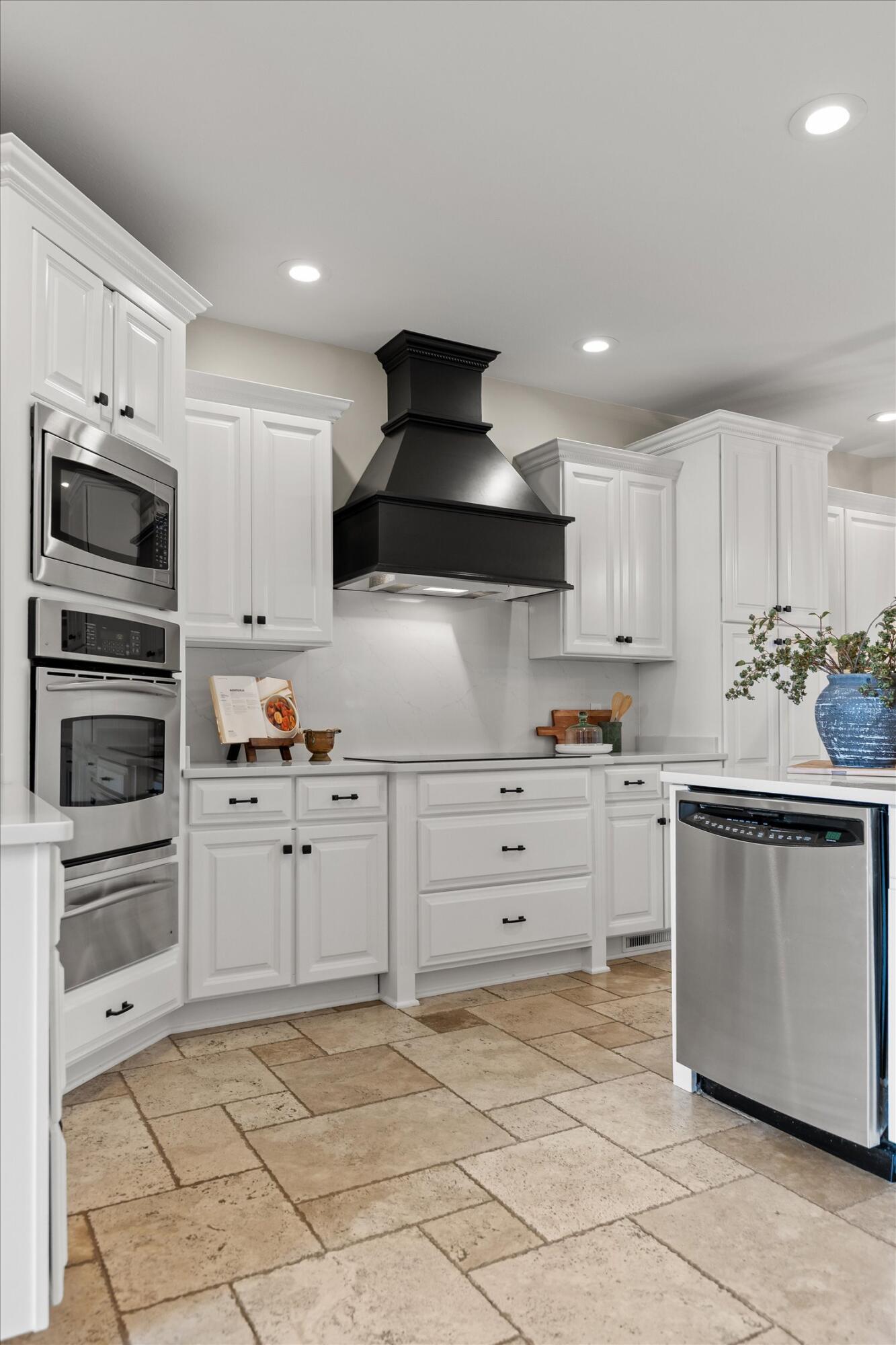 7015 Tenderfoot Trail