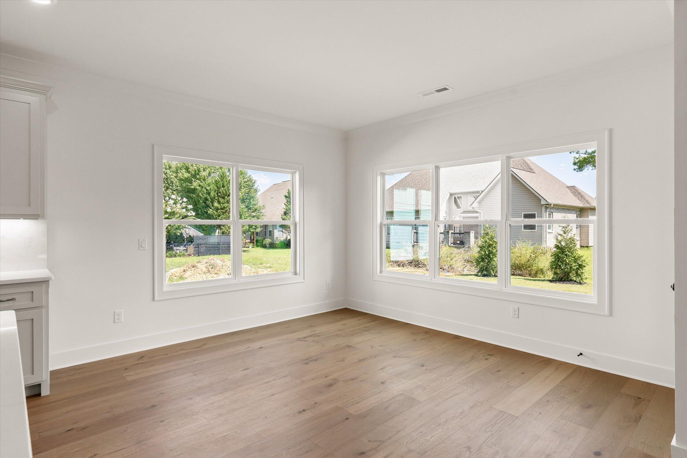 7835 Vervena Drive, 5