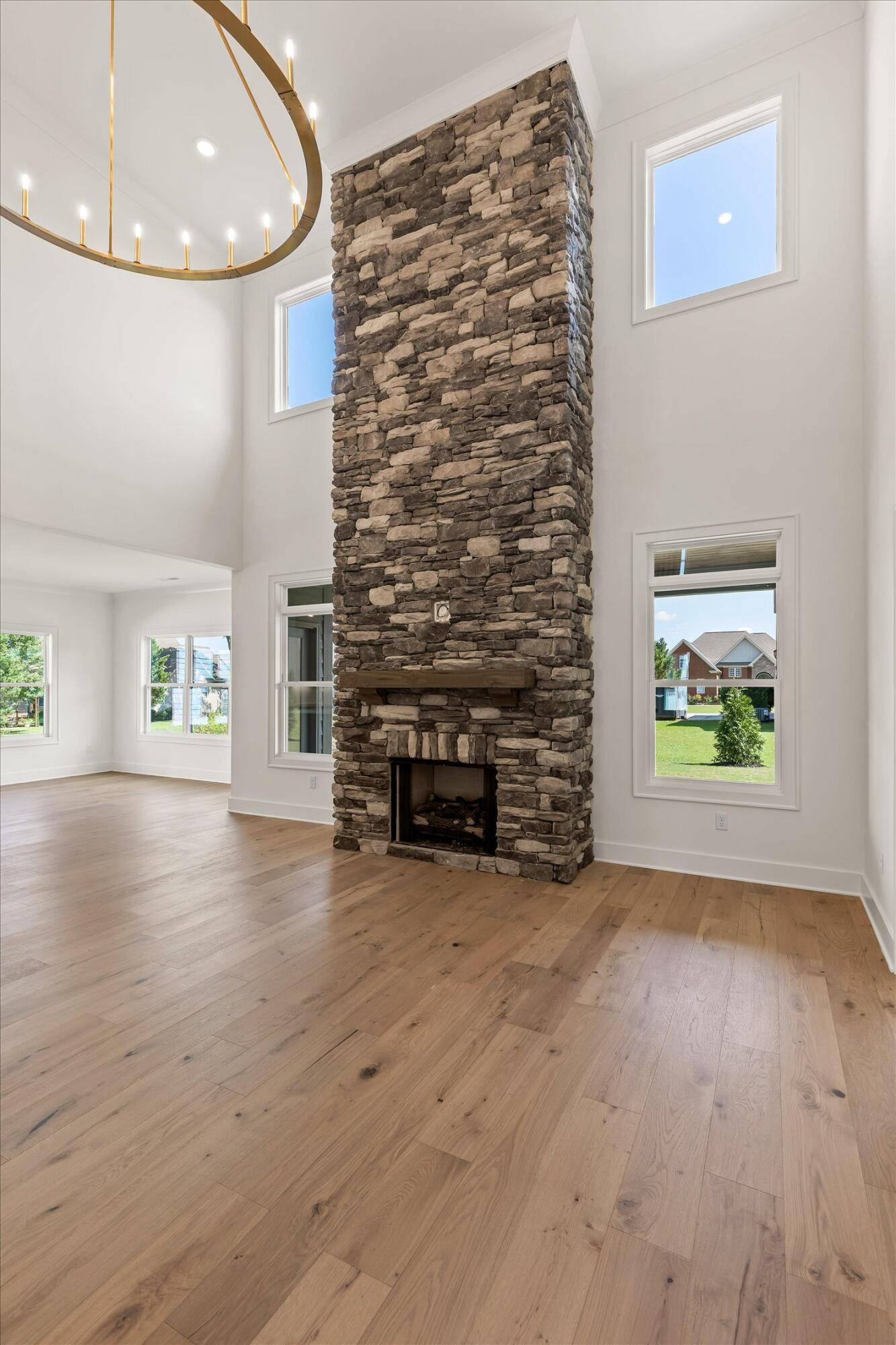 7835 Vervena Drive, 5