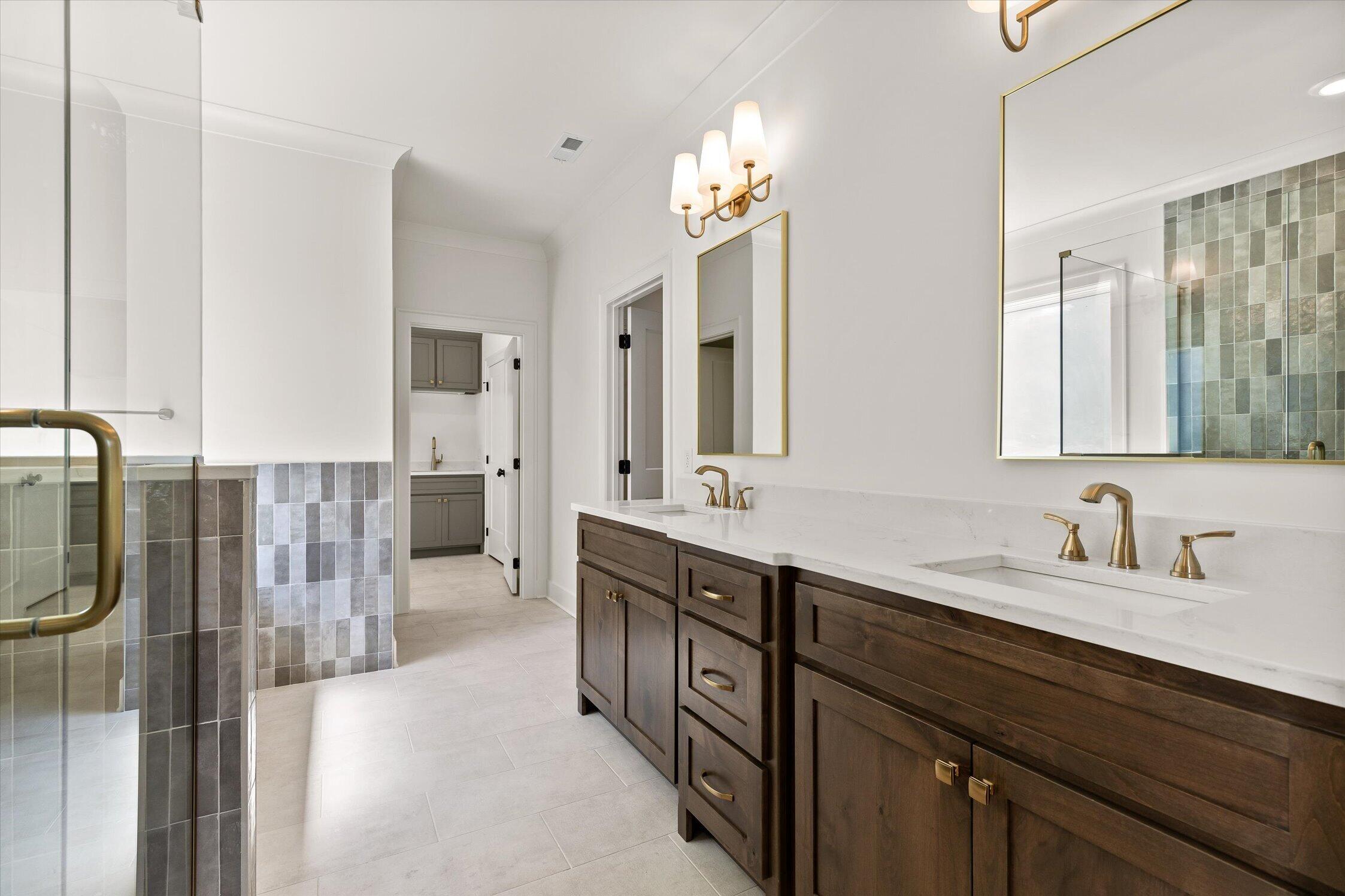 7835 Vervena Drive, 5