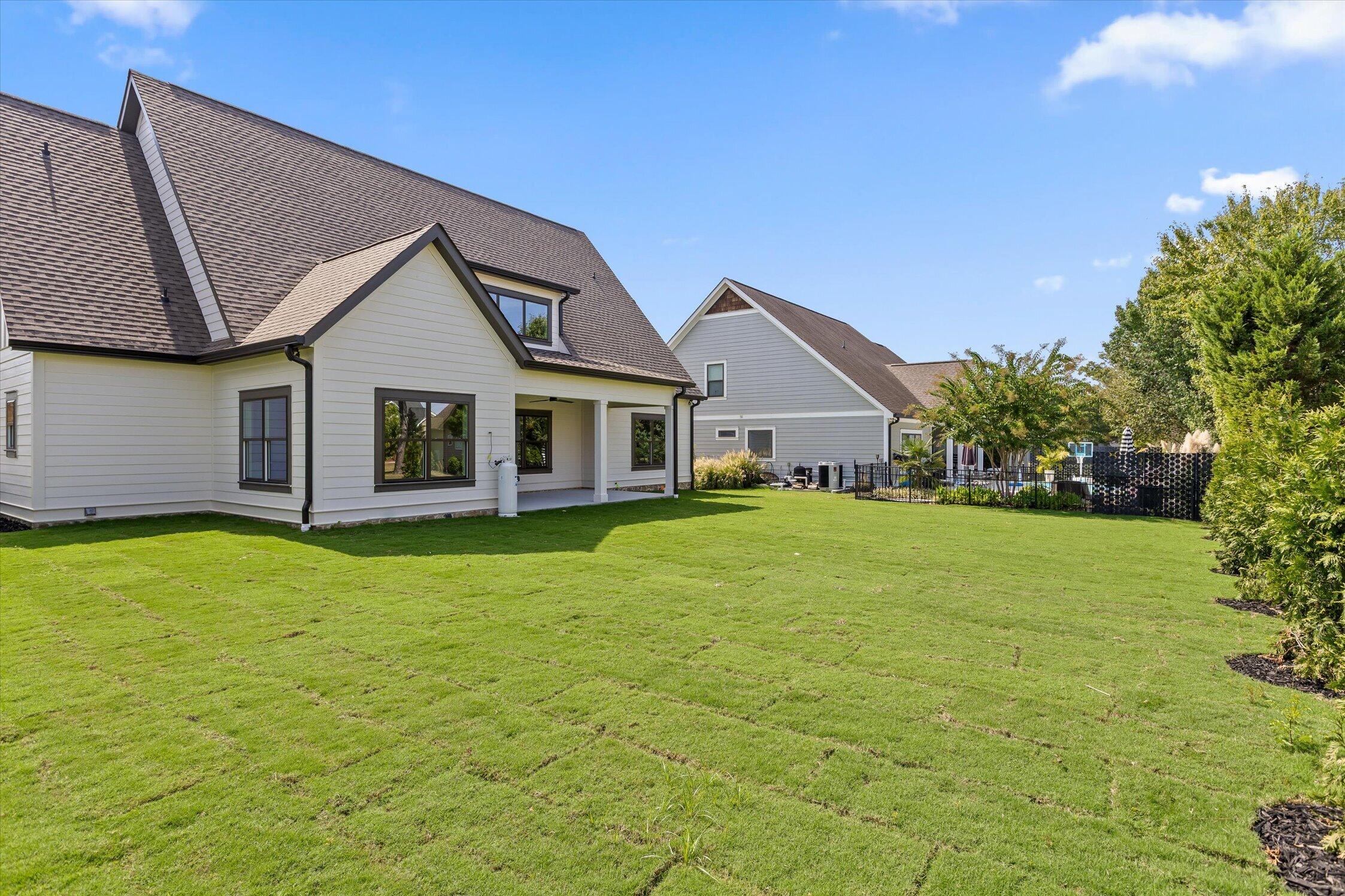 7827 Vervena Drive, 4