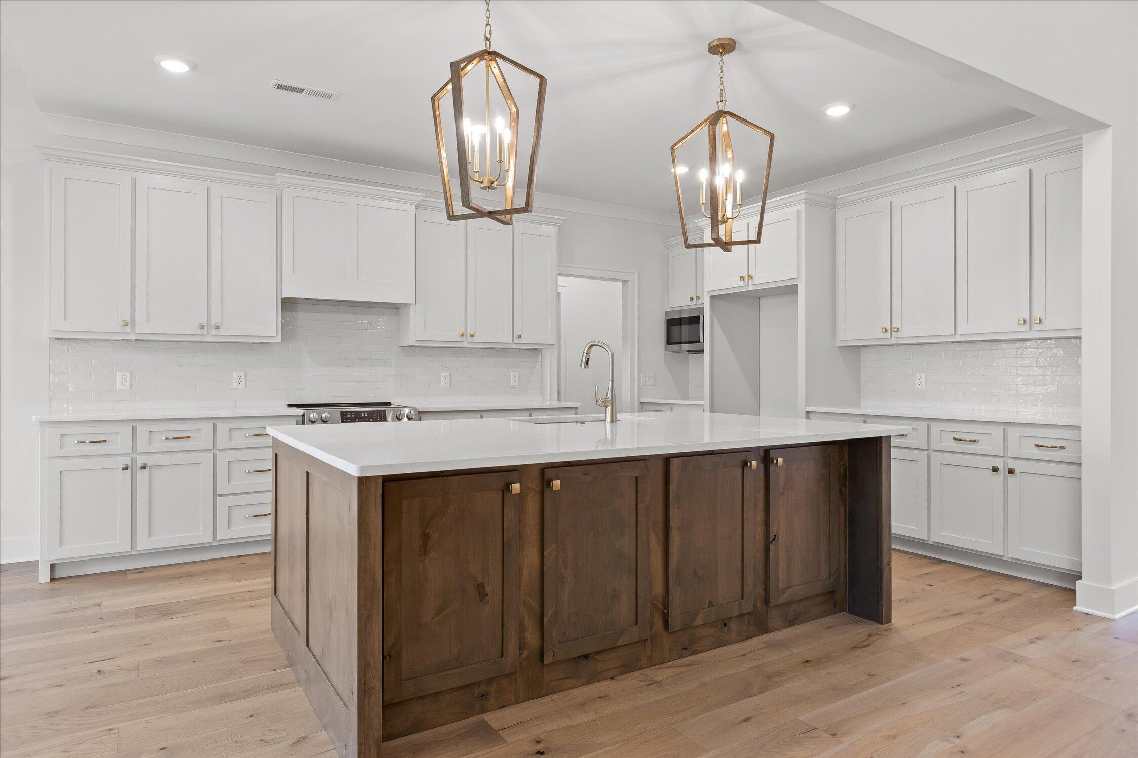 7827 Vervena Drive, 4
