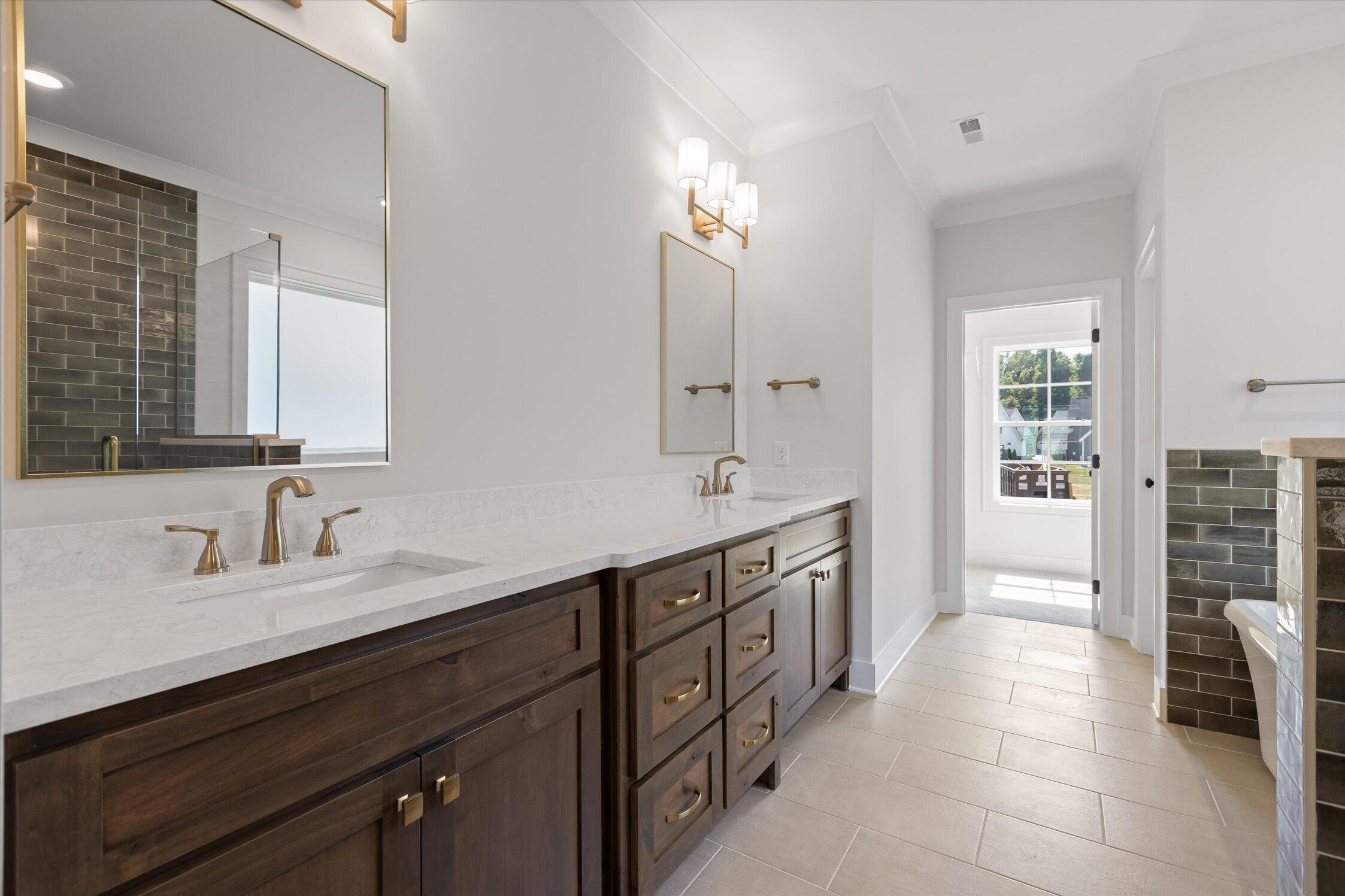 7827 Vervena Drive, 4