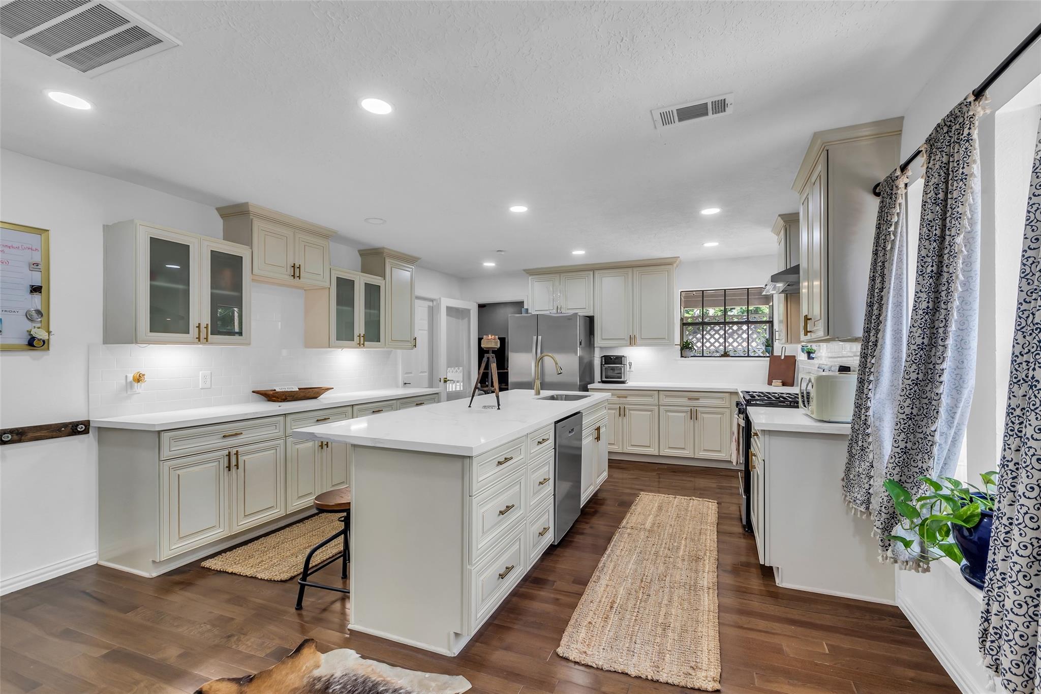 1710 Hill Top Lane