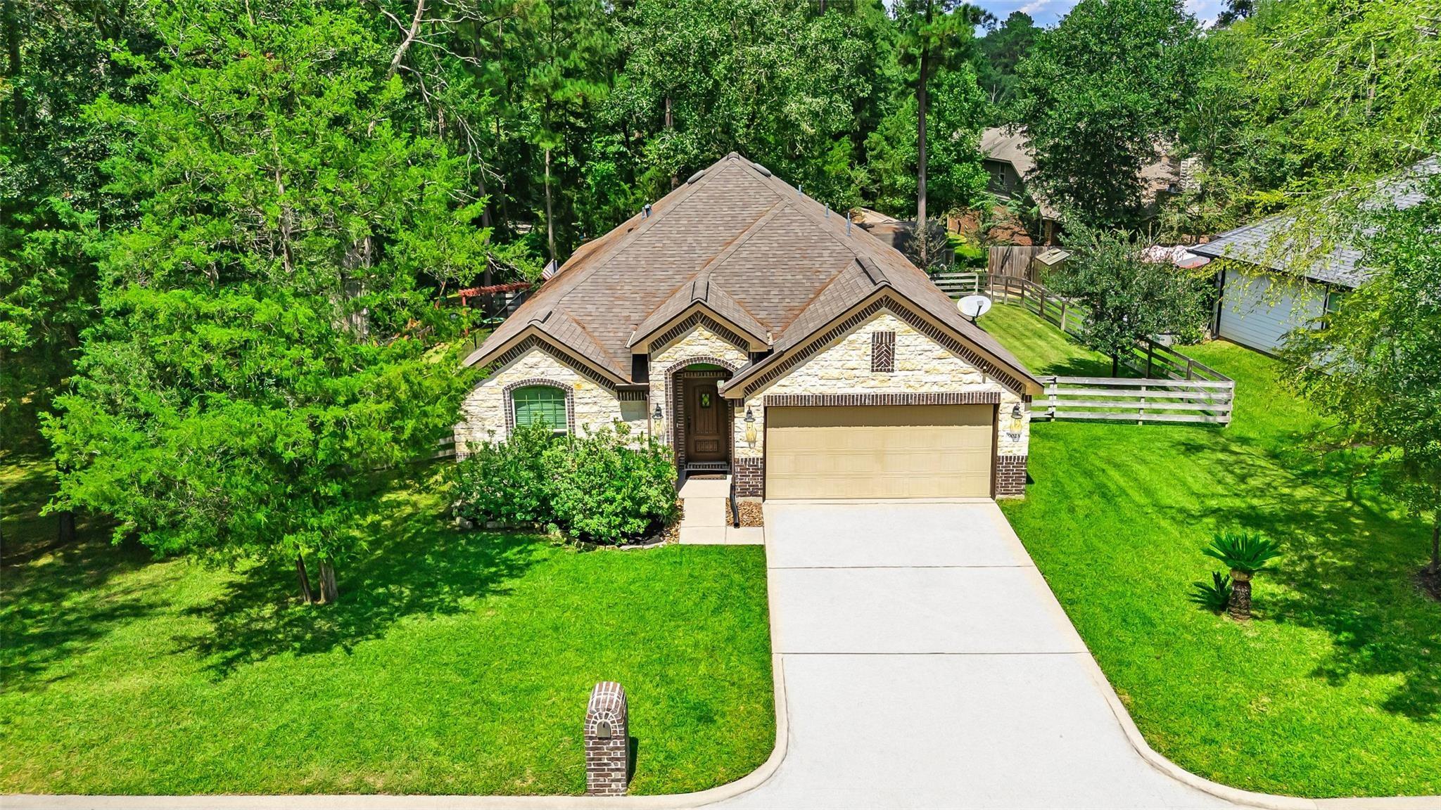 9023 S Comanche Circle