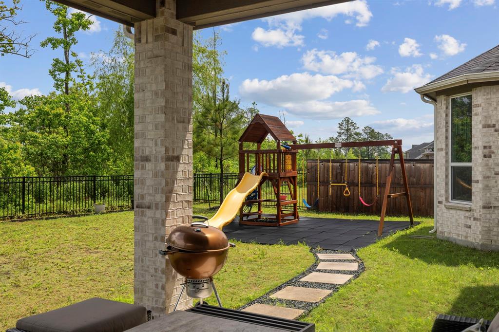 17583 Harpers Way