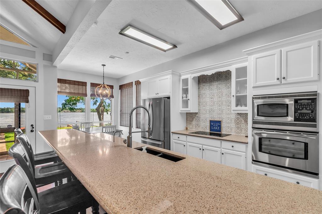 923 Paradise Lane