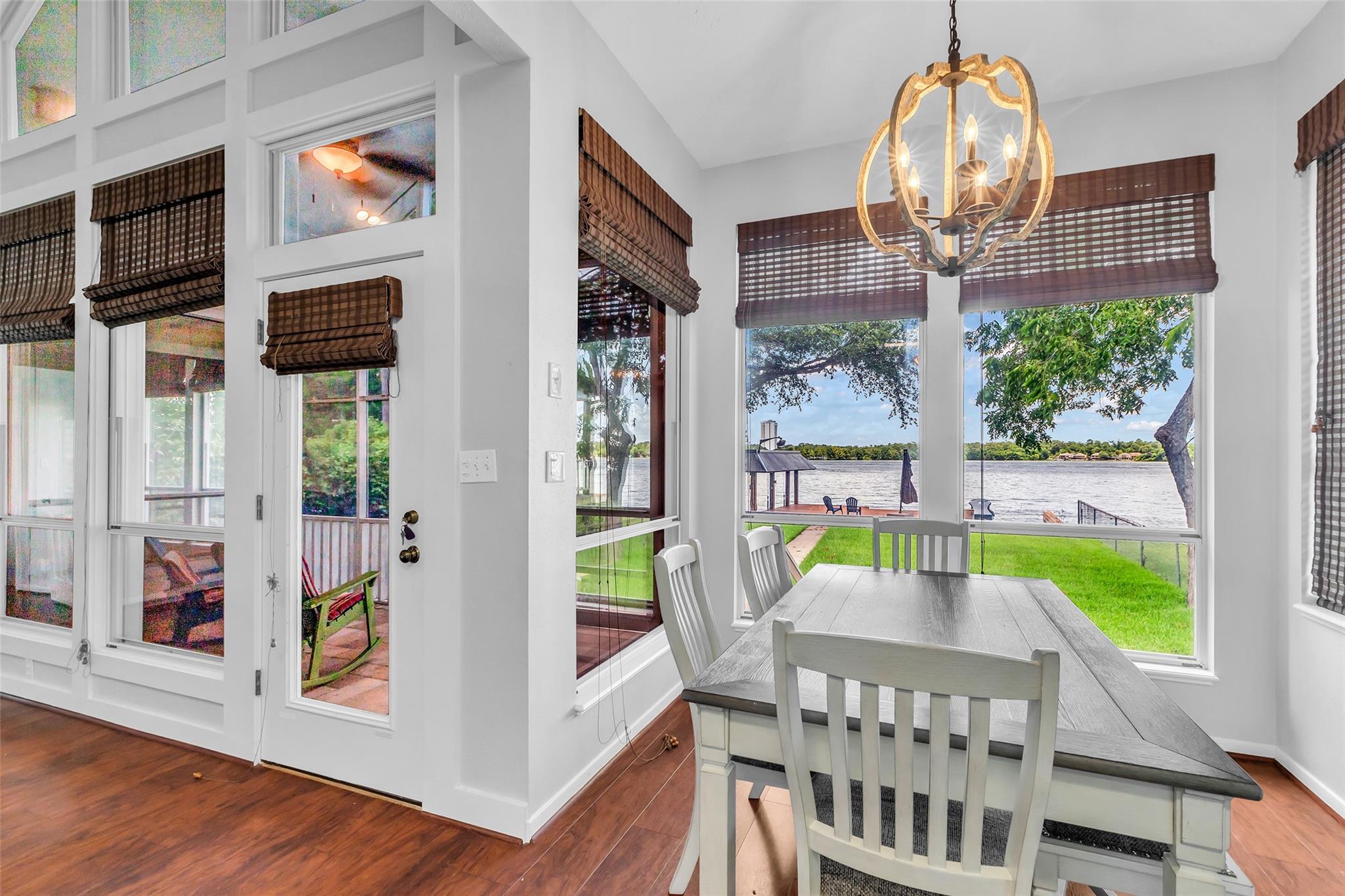 923 Paradise Lane