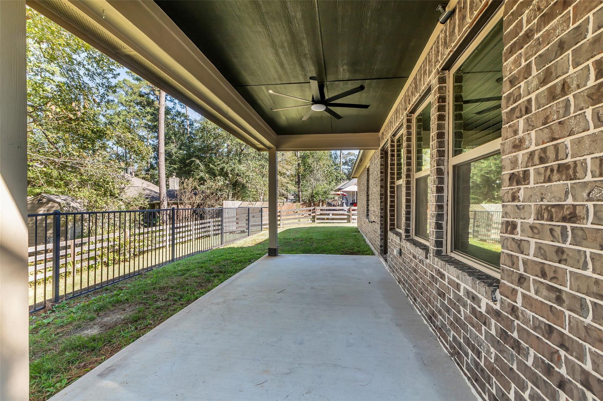 9023 S Comanche Circle