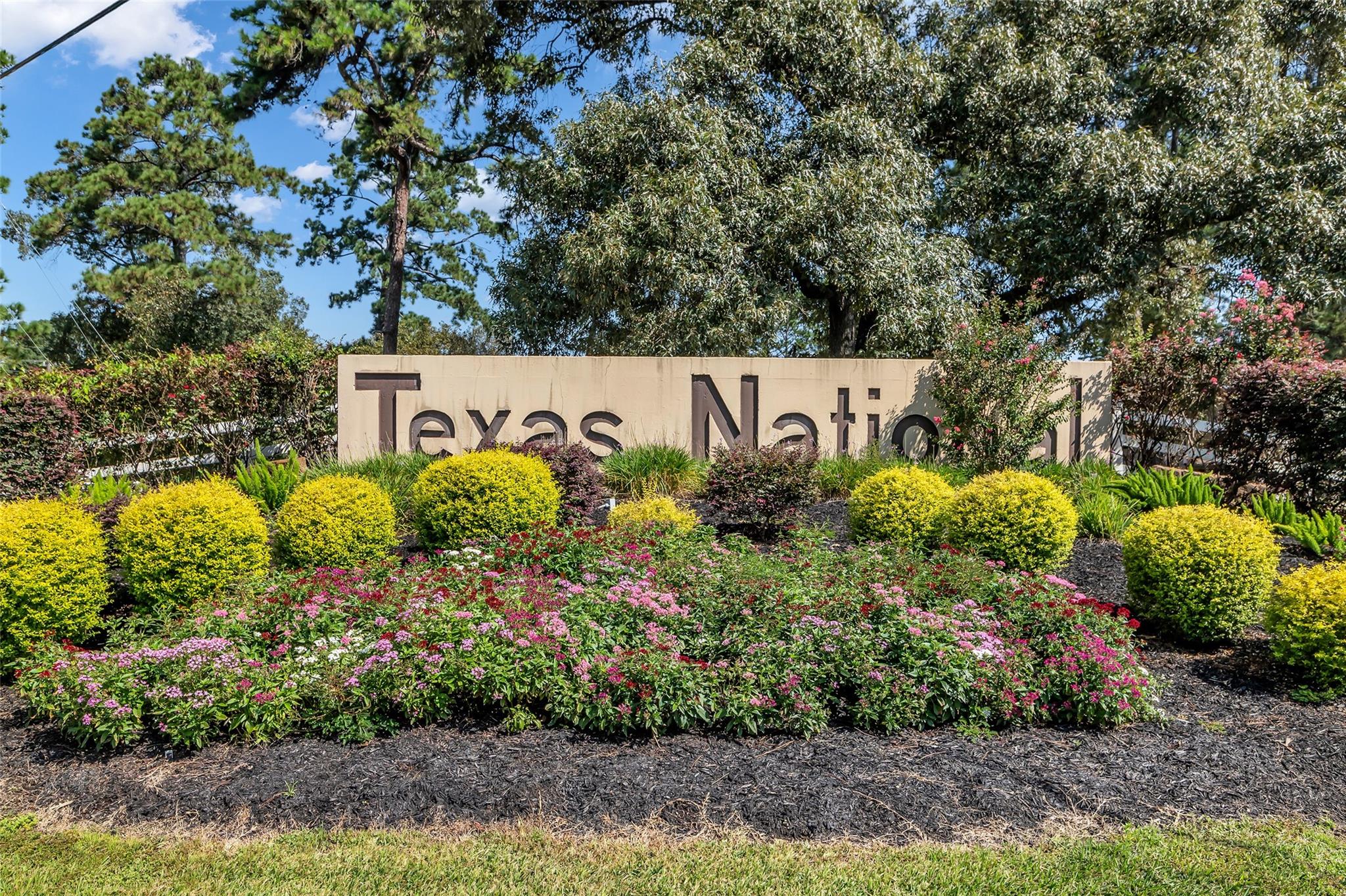 9023 S Comanche Circle