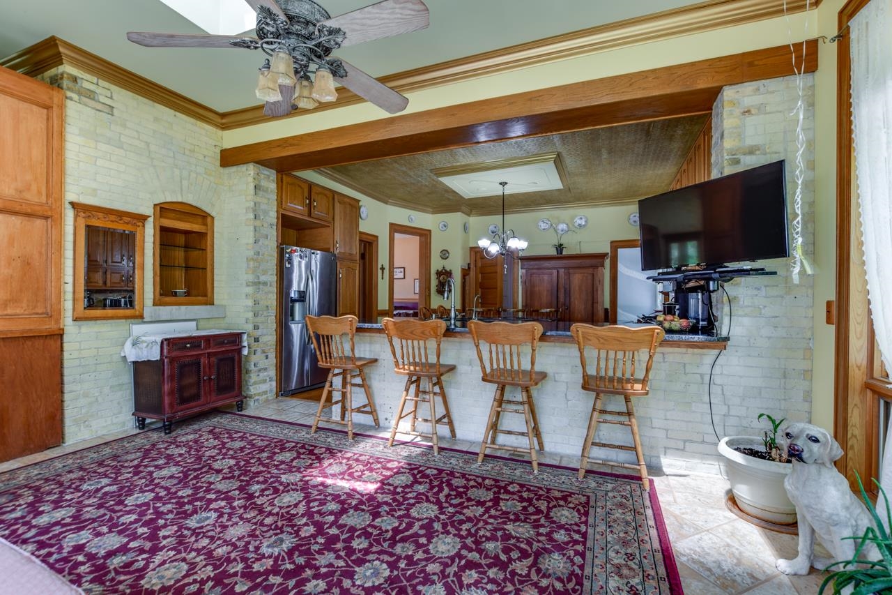 304 E Linden Drive
