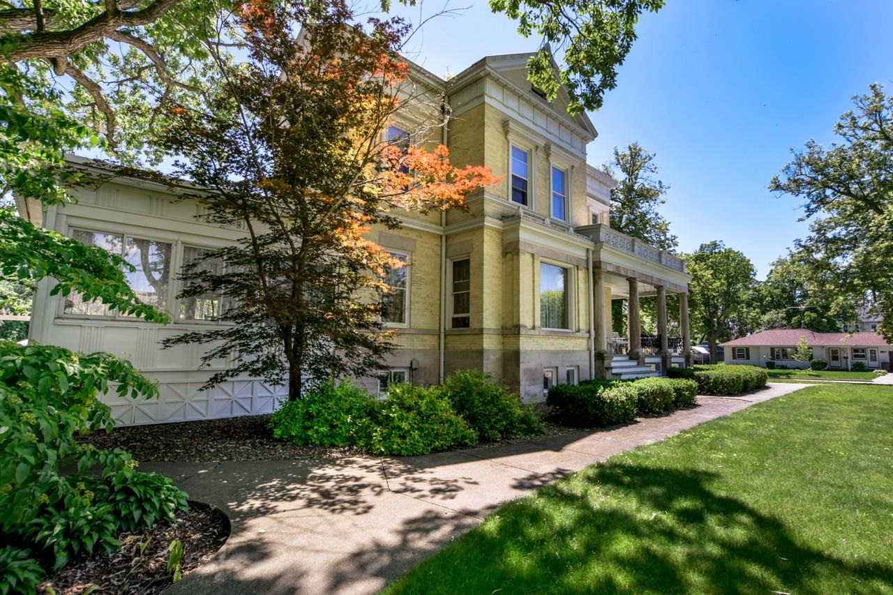 304 E Linden Drive