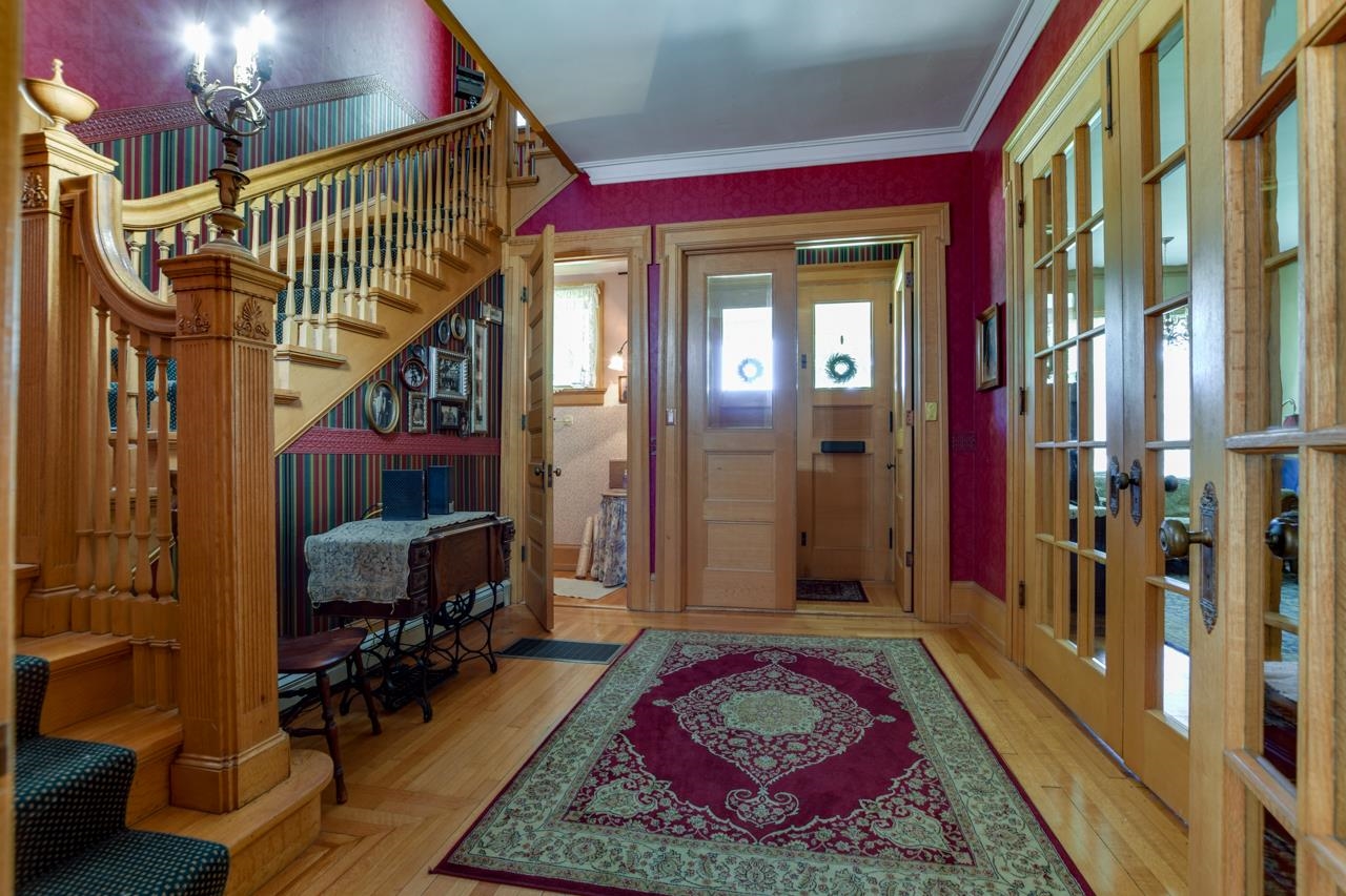 304 E Linden Drive