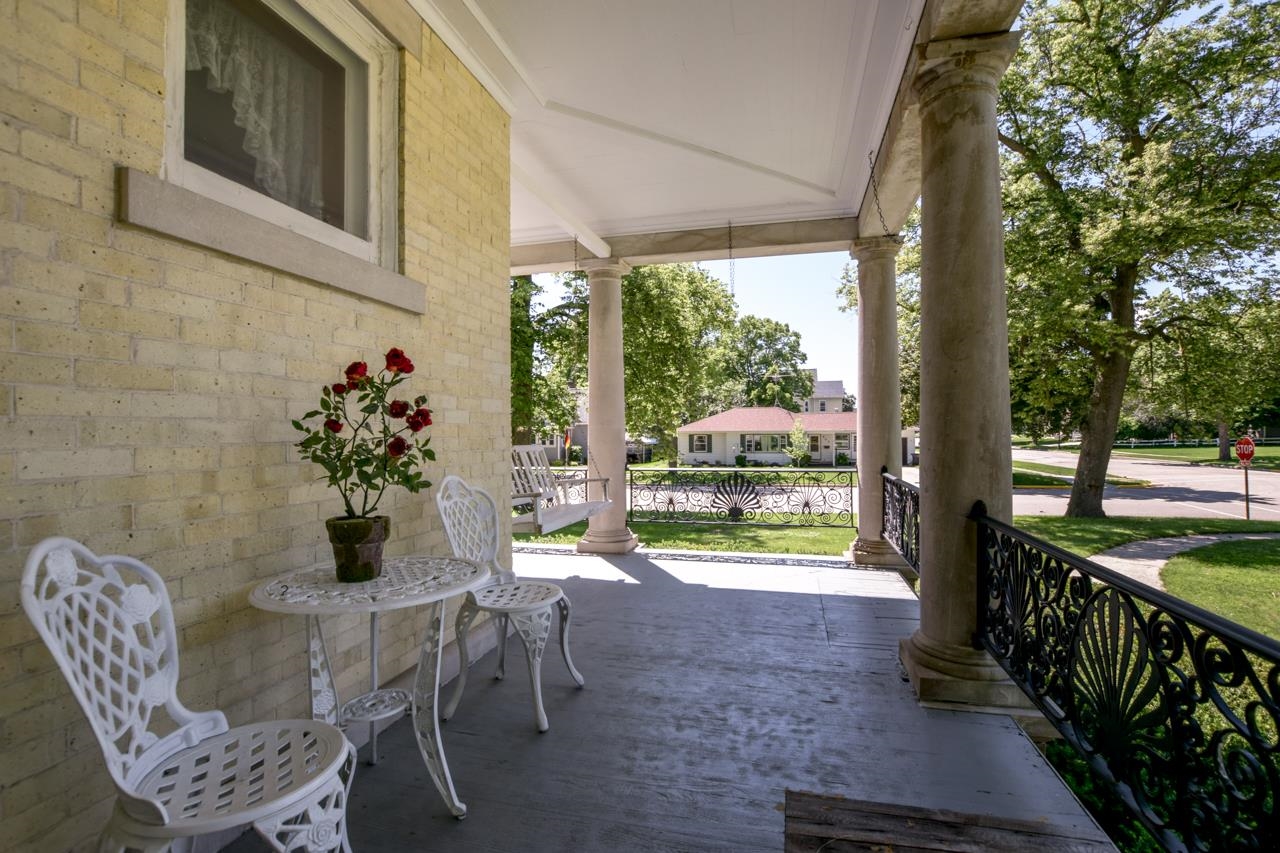304 E Linden Drive