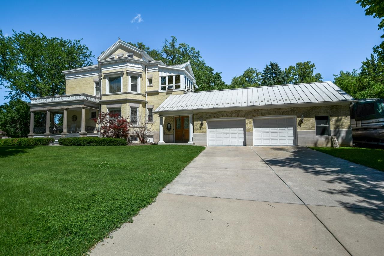 304 E Linden Drive