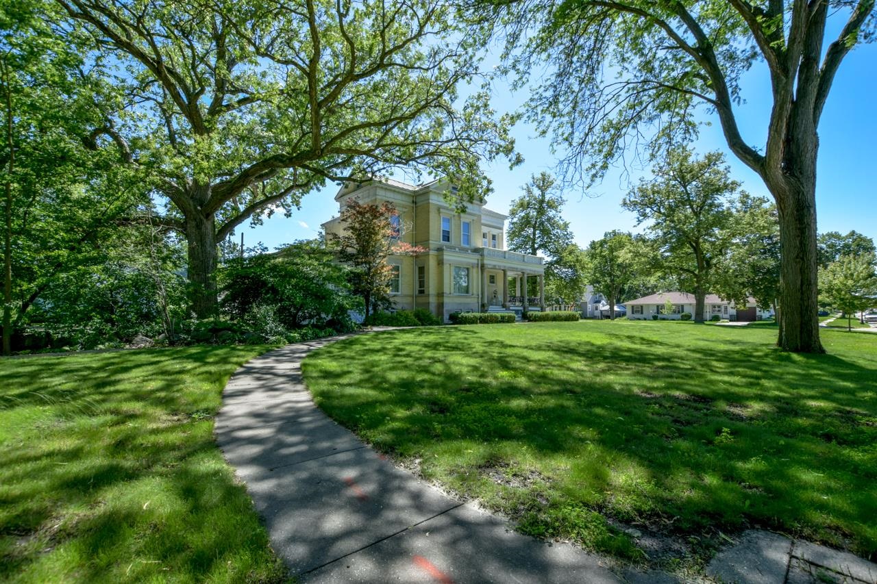 304 E Linden Drive