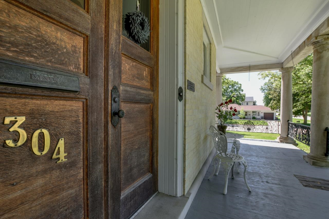 304 E Linden Drive