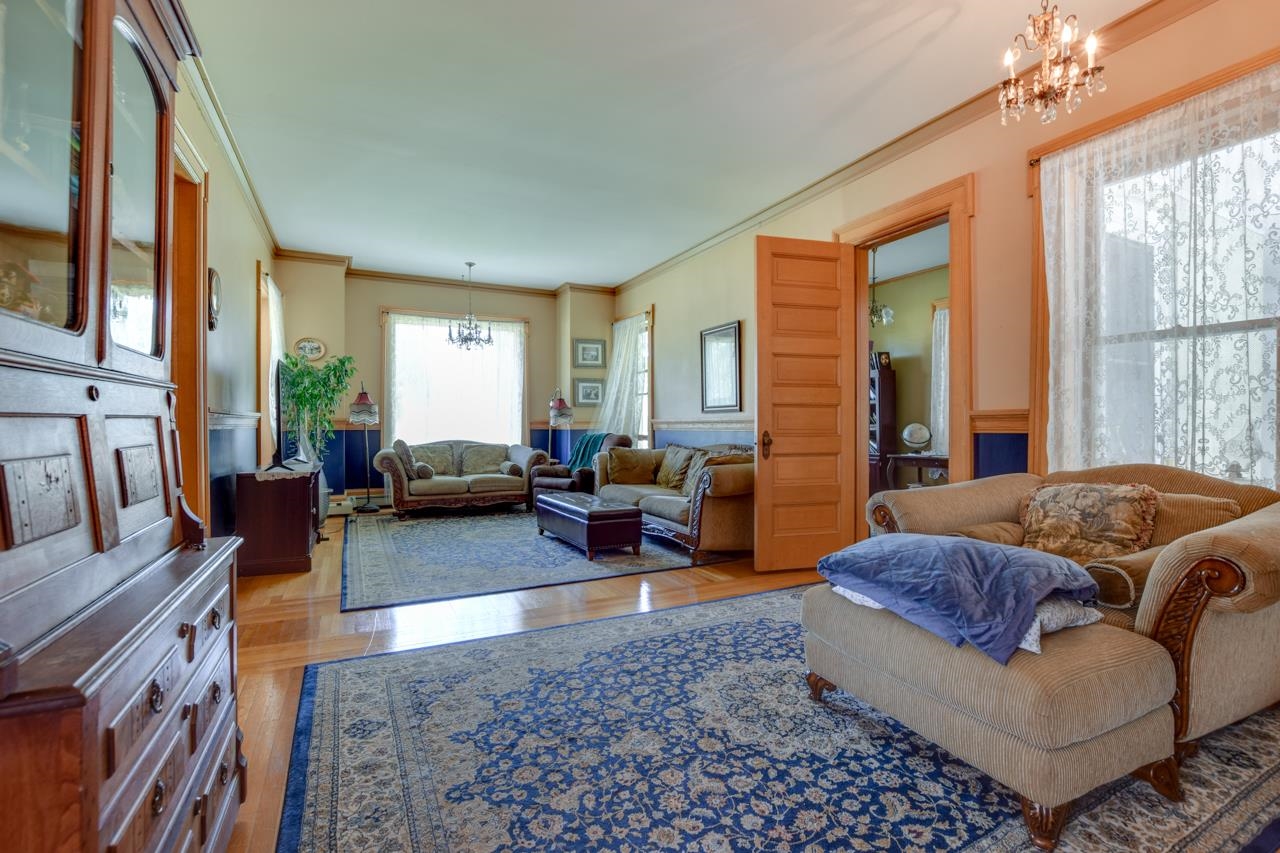 304 E Linden Drive