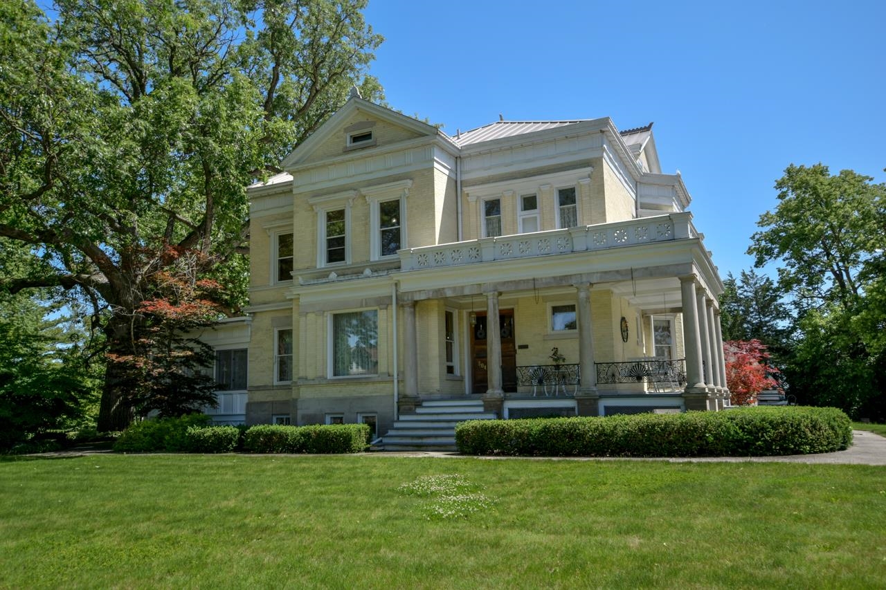 304 E Linden Drive