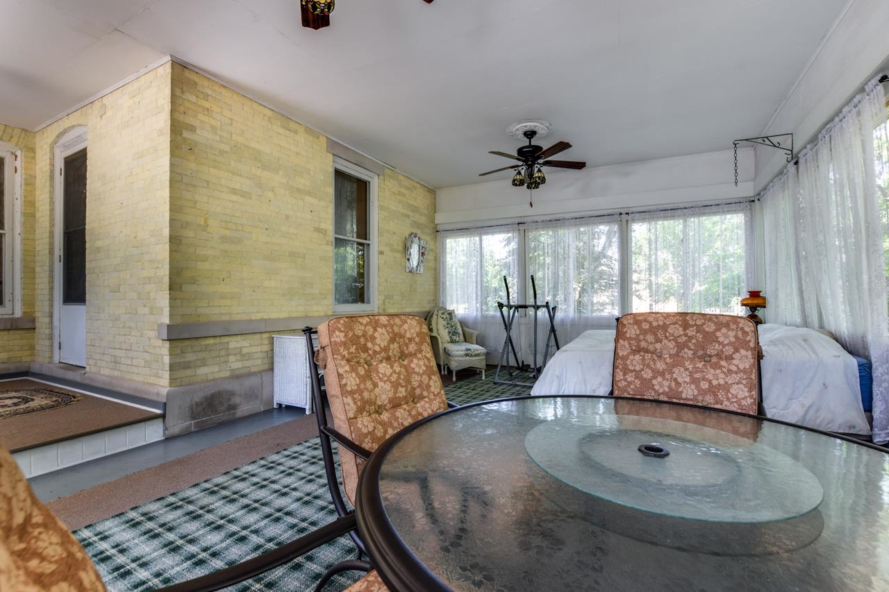 304 E Linden Drive