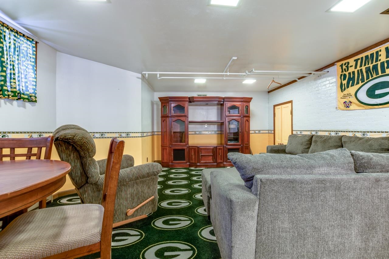 304 E Linden Drive