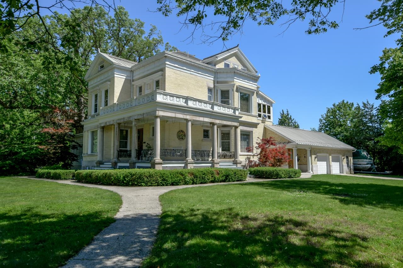 304 E Linden Drive