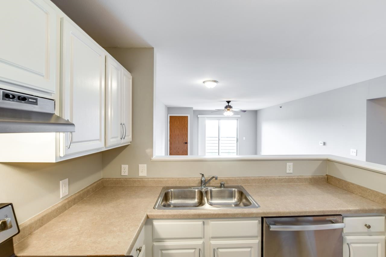 102 Prairie Heights Drive 213
