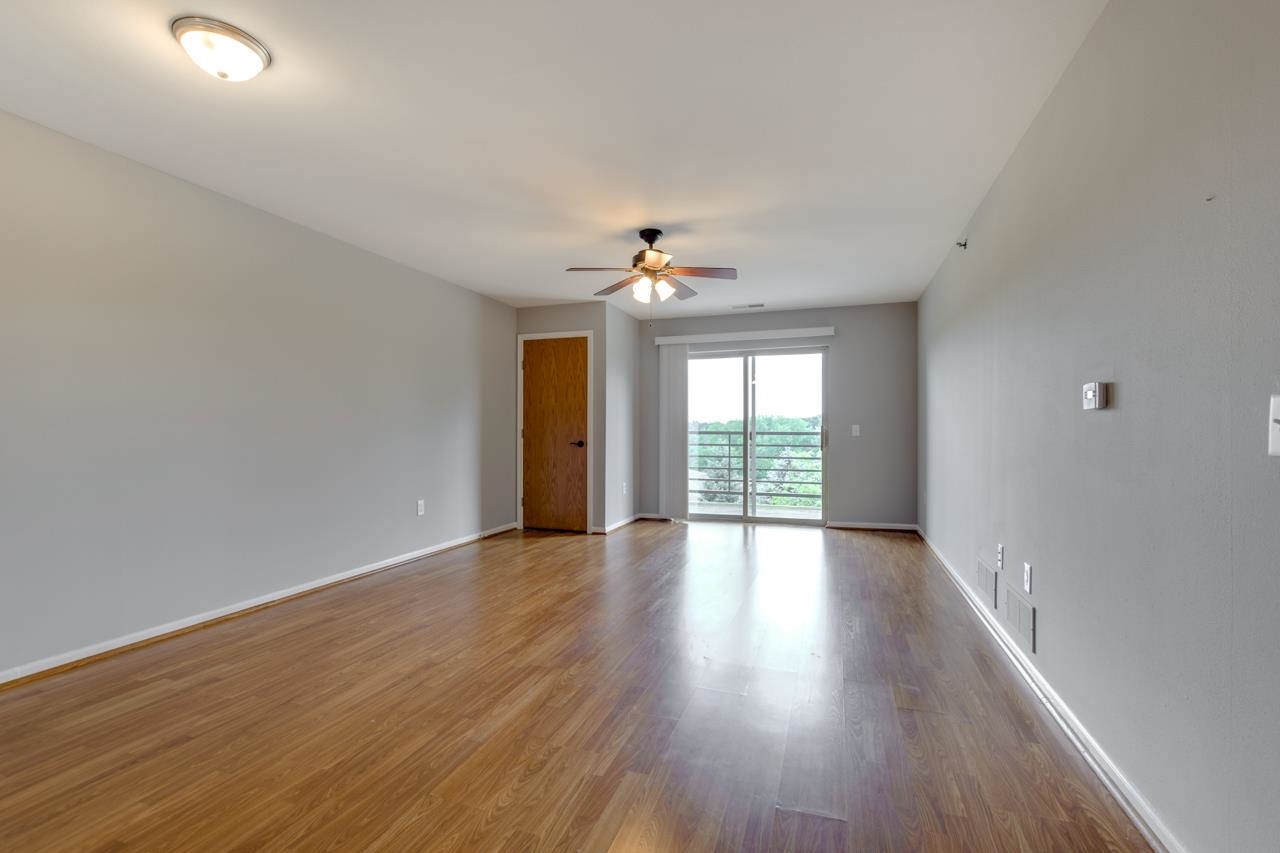 102 Prairie Heights Drive 213