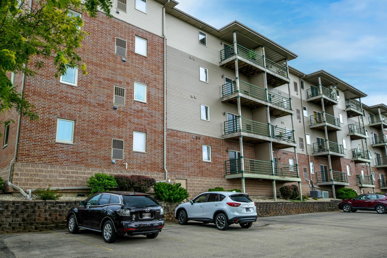102 Prairie Heights Drive 213