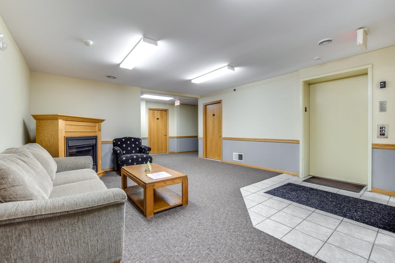 102 Prairie Heights Drive 213