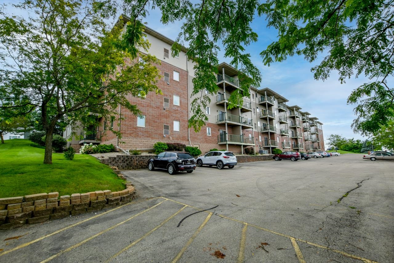 102 Prairie Heights Drive 213