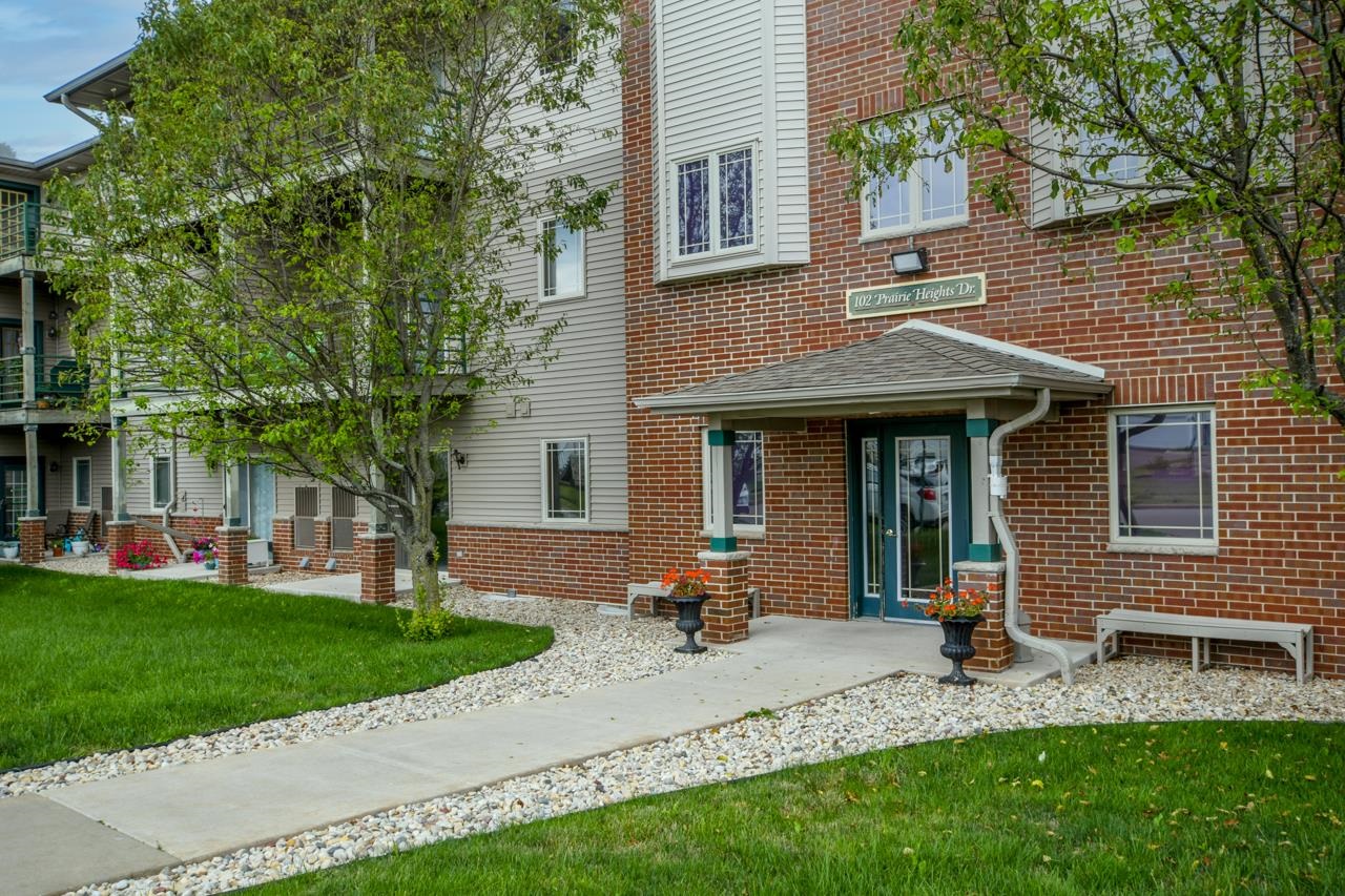 102 Prairie Heights Drive 213