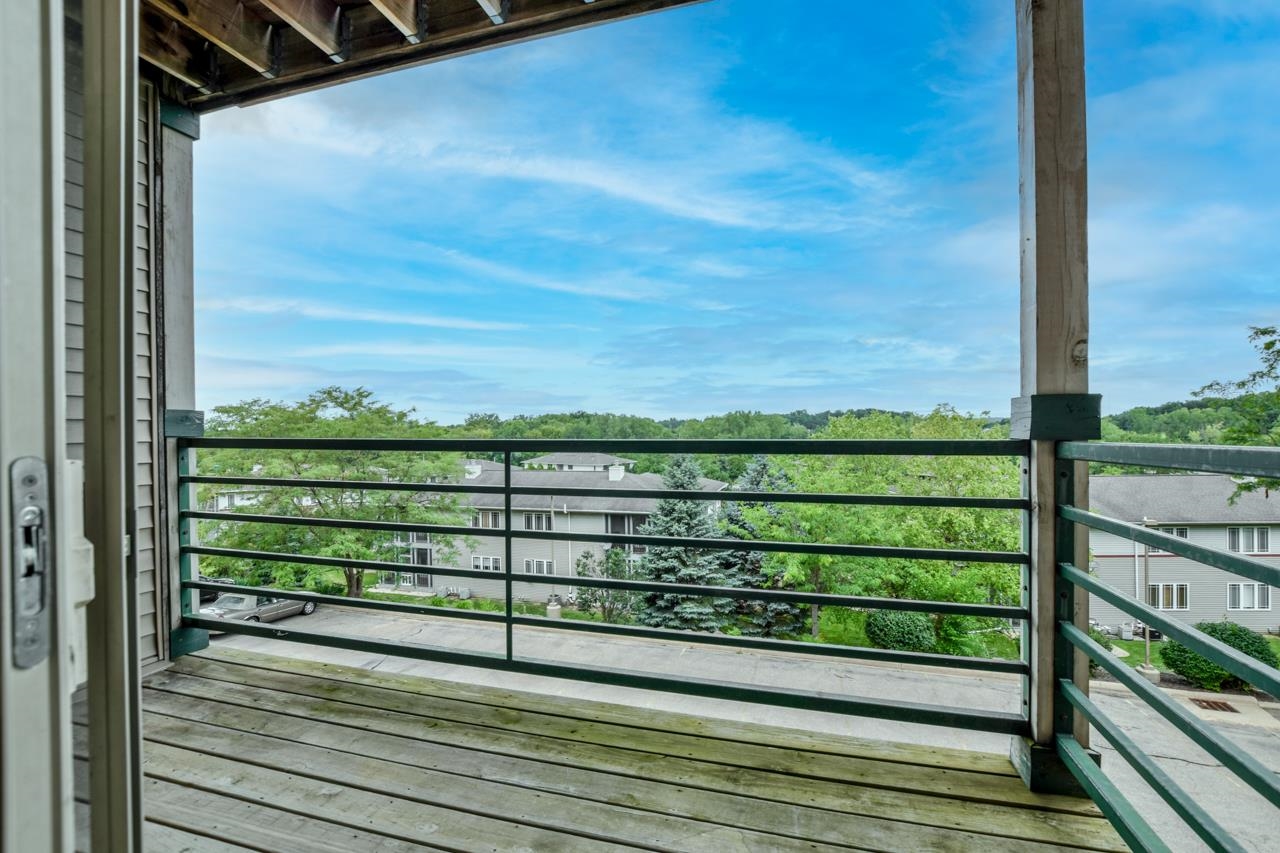 102 Prairie Heights Drive 213