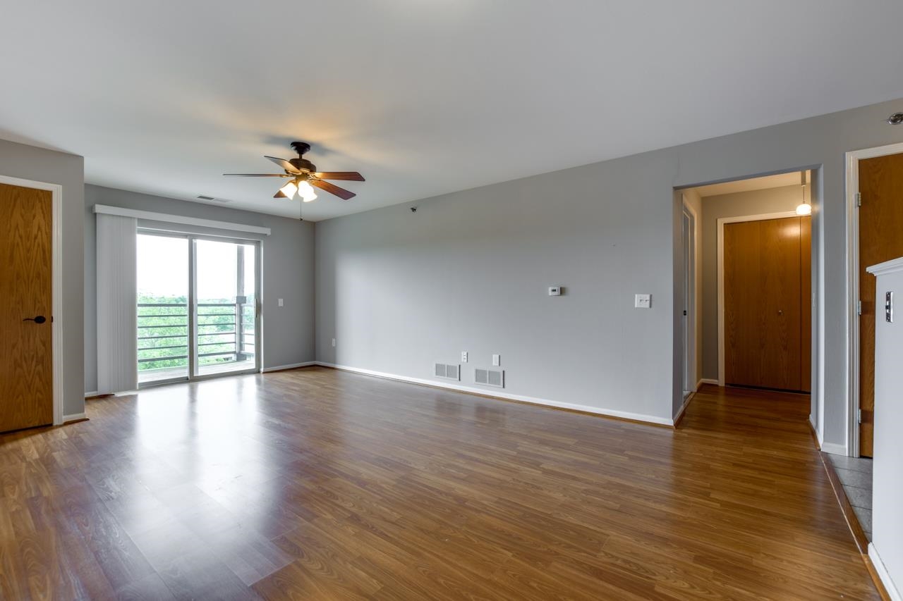 102 Prairie Heights Drive 213